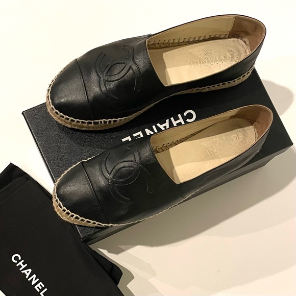 Chanel Black Espadrilles (Authentic) Lambskin - Picture 4 of 8